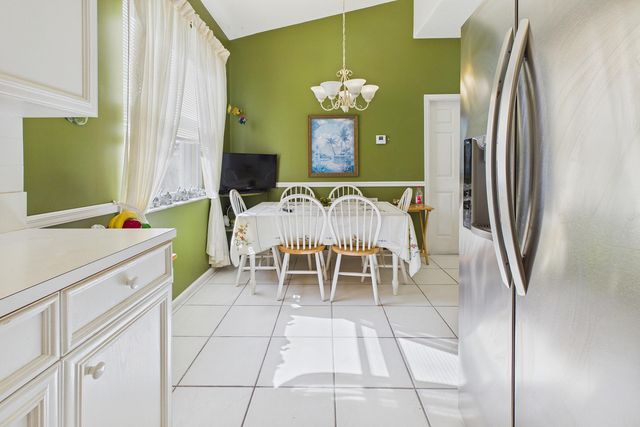 7032 Cataluna Circle, Delray Beach, FL 33446