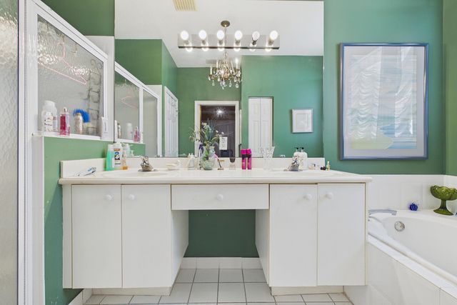 7032 Cataluna Circle, Delray Beach, FL 33446