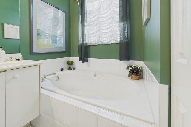 7032 Cataluna Circle, Delray Beach, FL 33446