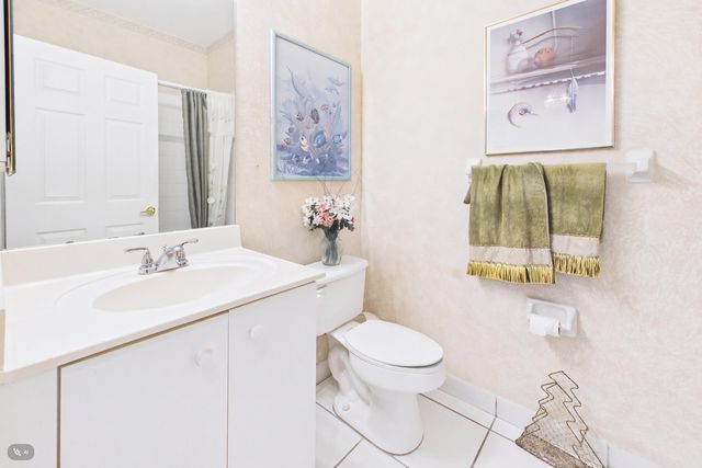 7032 Cataluna Circle, Delray Beach, FL 33446