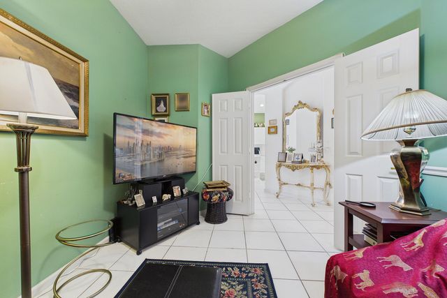7032 Cataluna Circle, Delray Beach, FL 33446