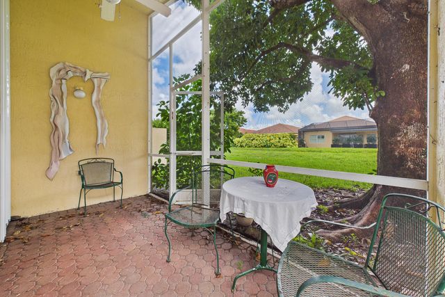 7032 Cataluna Circle, Delray Beach, FL 33446