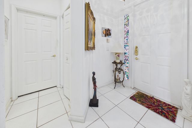 7032 Cataluna Circle, Delray Beach, FL 33446