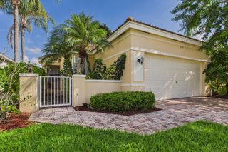 7032 Cataluna Circle, Delray Beach, FL 33446