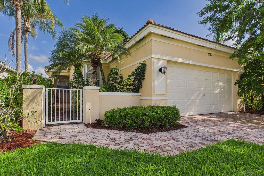 7032 Cataluna Circle, Delray Beach, FL 33446