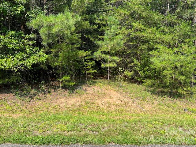 409 North Dakota Drive 307, Rutherfordton, NC 28139