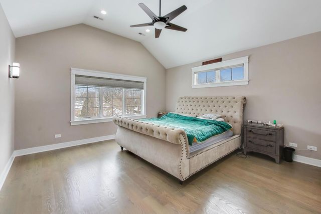 8511 Mango Avenue, Morton Grove, IL 60053