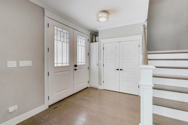 8511 Mango Avenue, Morton Grove, IL 60053