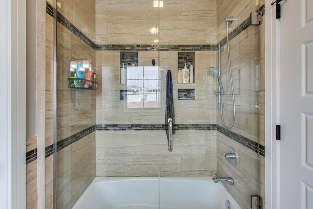 8511 Mango Avenue, Morton Grove, IL 60053