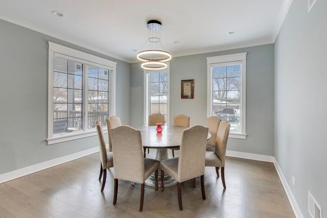 8511 Mango Avenue, Morton Grove, IL 60053