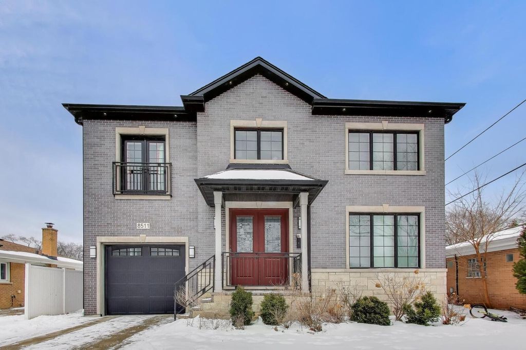 8511 Mango Avenue, Morton Grove, IL 60053