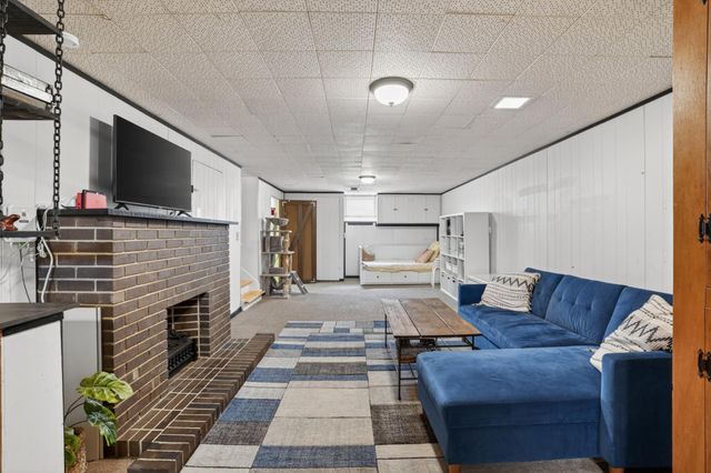 5252 Xerxes Avenue N, Minneapolis, MN 55430