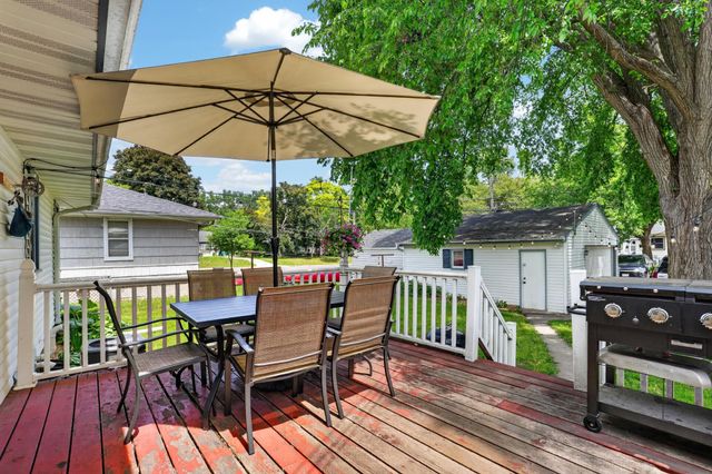 5252 Xerxes Avenue N, Minneapolis, MN 55430