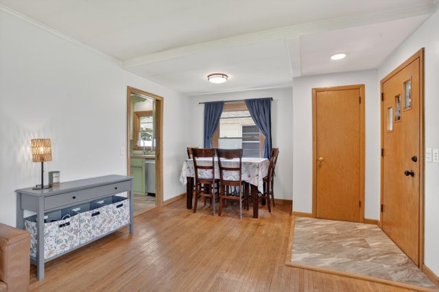 5252 Xerxes Avenue N, Minneapolis, MN 55430