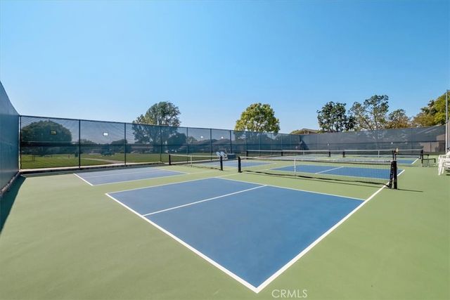 8877 Lauderdale Court 213F, Huntington Beach, CA 92646