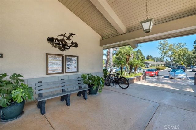 8877 Lauderdale Court 213F, Huntington Beach, CA 92646