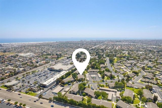 8877 Lauderdale Court 213F, Huntington Beach, CA 92646