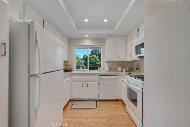 8877 Lauderdale Court 213F, Huntington Beach, CA 92646