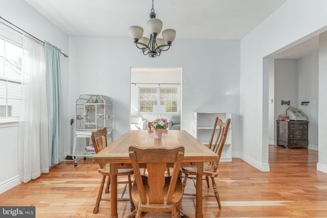 4 CANNON CT, Upper Chichester, PA 19061