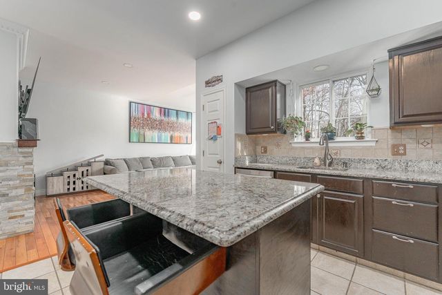 4 CANNON CT, Upper Chichester, PA 19061