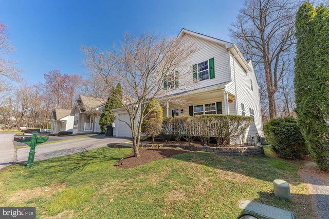 4 CANNON CT, Upper Chichester, PA 19061