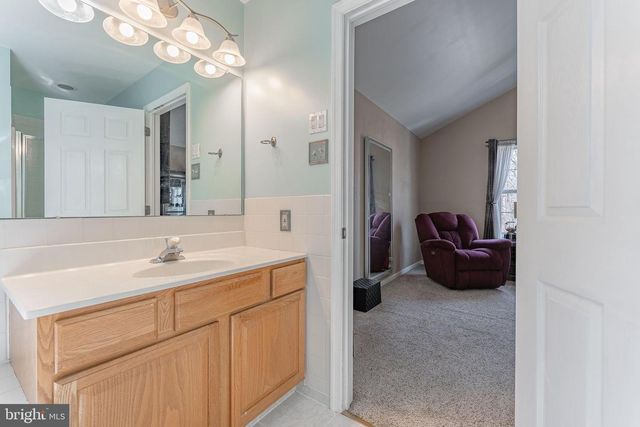 4 CANNON CT, Upper Chichester, PA 19061