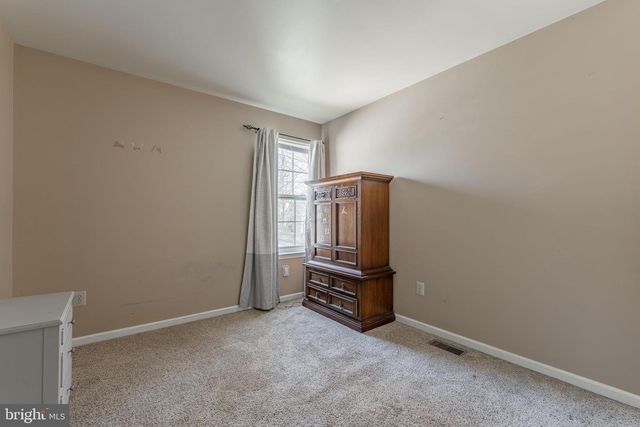 4 CANNON CT, Upper Chichester, PA 19061