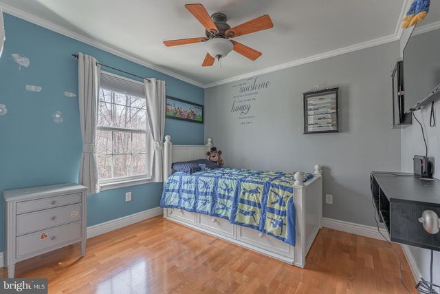 4 CANNON CT, Upper Chichester, PA 19061