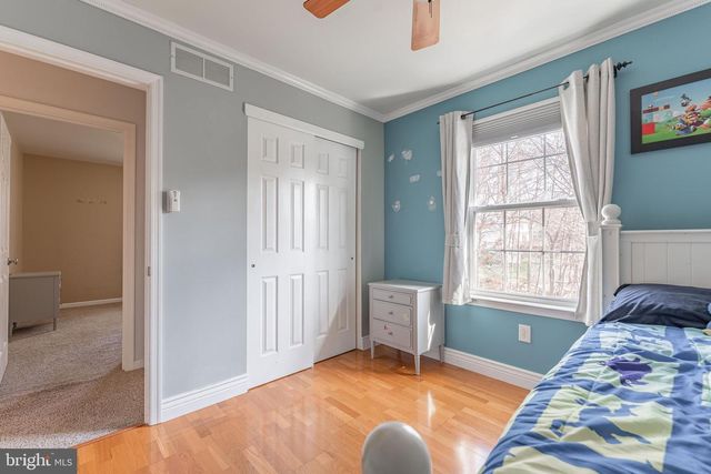 4 CANNON CT, Upper Chichester, PA 19061