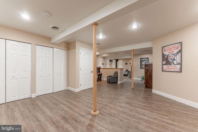 4 CANNON CT, Upper Chichester, PA 19061