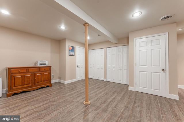 4 CANNON CT, Upper Chichester, PA 19061