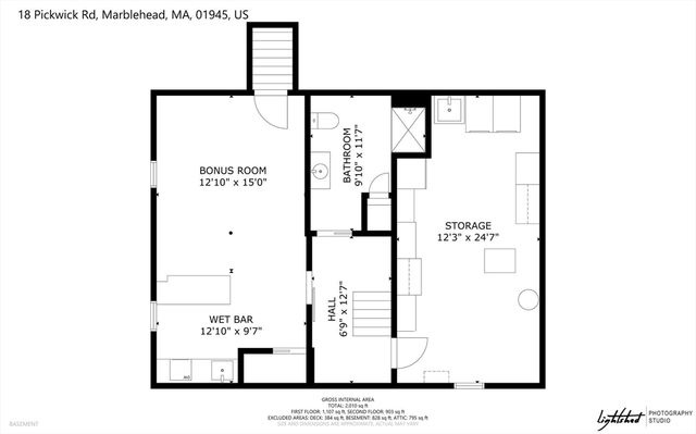 18 Pickwick Road, Marblehead, MA 01945