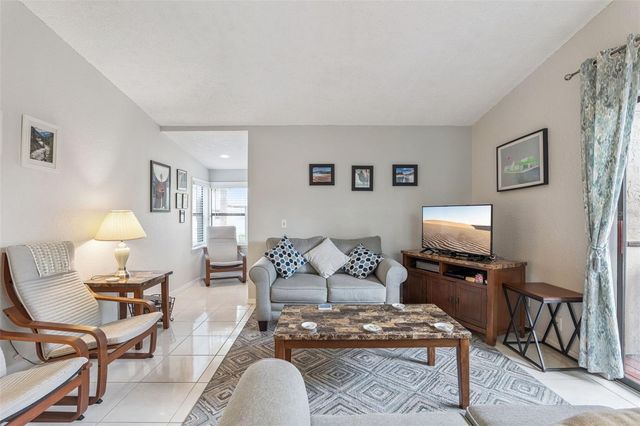 3037 ANTIQUE OAKS CIRCLE 156, Winter Park, FL 32792