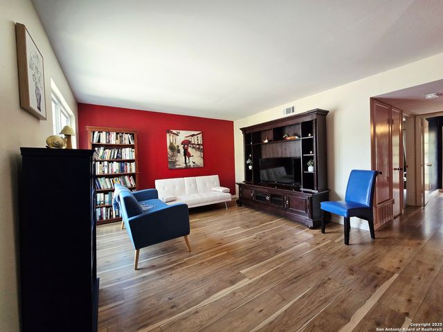 8702 Village Dr Apt 143, San Antonio, TX 78217