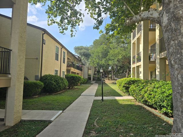 8702 Village Dr Apt 143, San Antonio, TX 78217