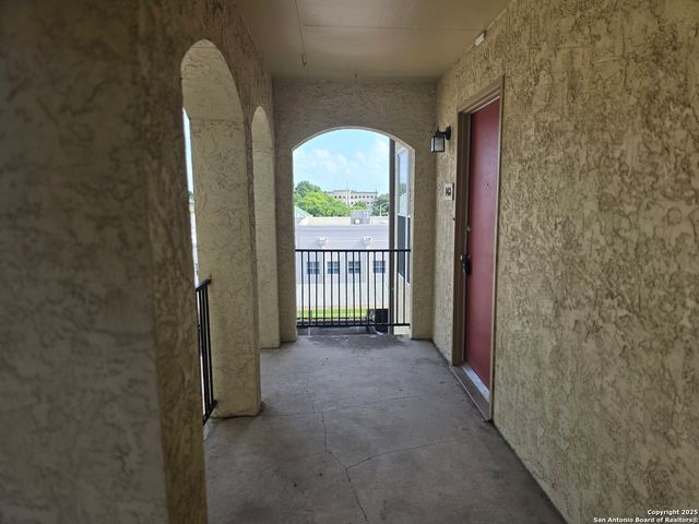 8702 Village Dr Apt 143, San Antonio, TX 78217