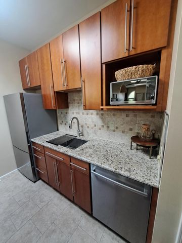7205 Locust Avenue, Gary, IN 46403