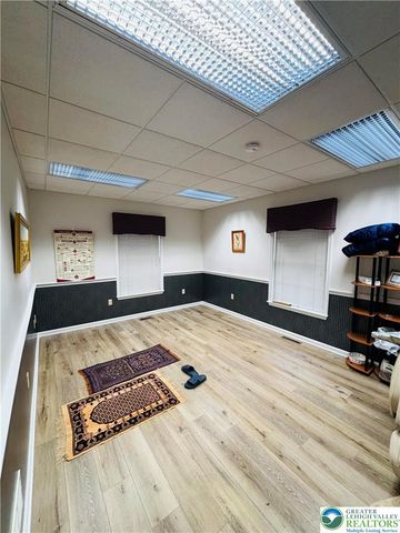 203 East Emmaus Avenue, Salisbury Twp, PA 18103