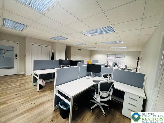 203 East Emmaus Avenue, Salisbury Twp, PA 18103