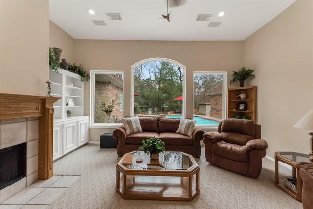 2313 Carriage Run E, Conroe, TX 77384