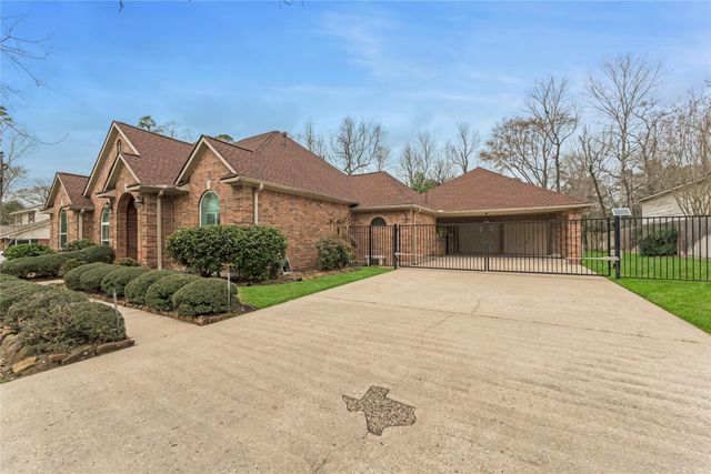 2313 Carriage Run E, Conroe, TX 77384