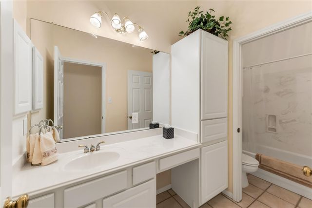 2313 Carriage Run E, Conroe, TX 77384