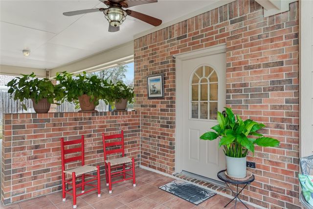 2313 Carriage Run E, Conroe, TX 77384