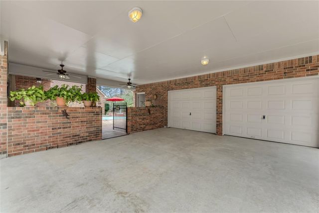 2313 Carriage Run E, Conroe, TX 77384