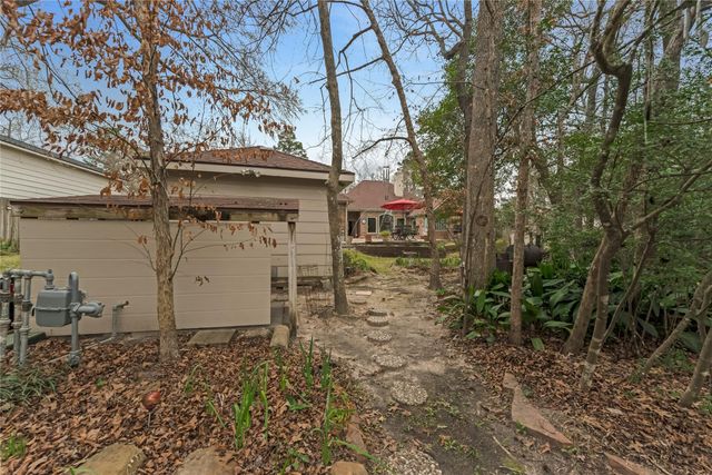 2313 Carriage Run E, Conroe, TX 77384