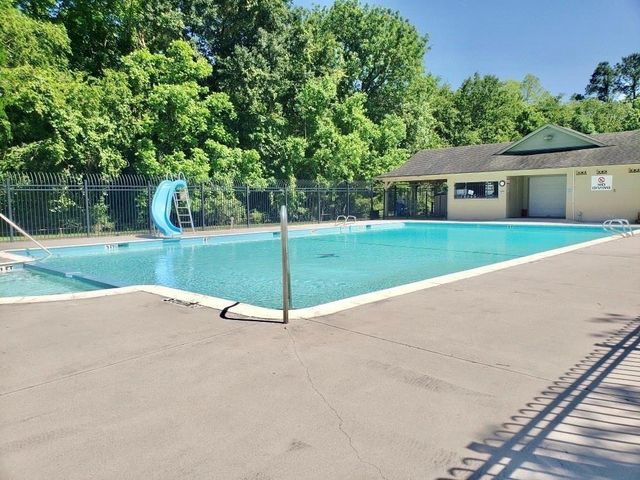 2313 Carriage Run E, Conroe, TX 77384