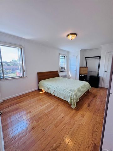 138-29 Jewel Ave 3D, Flushing, NY 11367