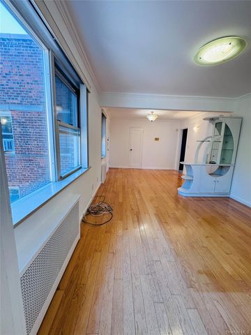 138-29 Jewel Ave 3D, Flushing, NY 11367