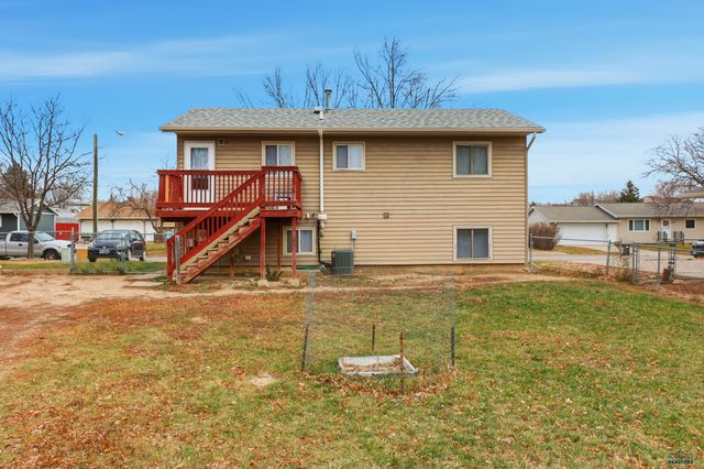 3643 IVY AVE, Rapid City, SD 57701