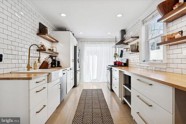 2213 TULIP ST, Philadelphia, PA 19125